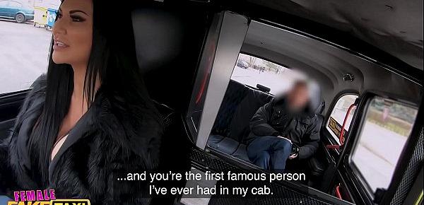 Female Fake Taxi Jasmine Jae fucks the Public Agent in her Taxi